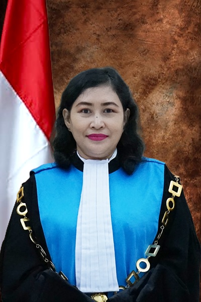 DESY-WULANDARI-S.H.-M.H.