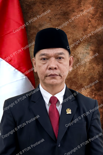 OKTAVIANUS HATOGUAN SH MH